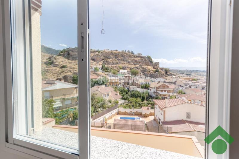 Foto a4a129d1-a75a-403d-880d-b75a003cbcea. Casa pareada casa en venta en Alfacar