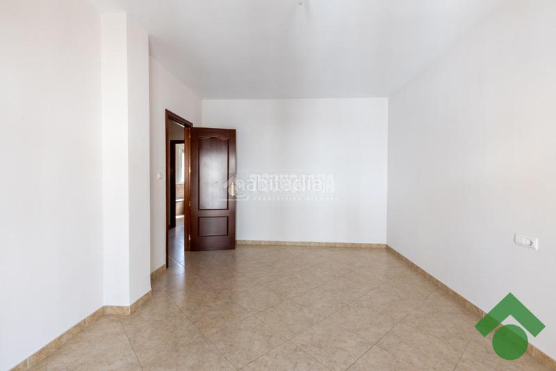 Foto a594a950-245b-49b3-af9c-a61e4957047b. Casa pareada casa en venta en Alfacar