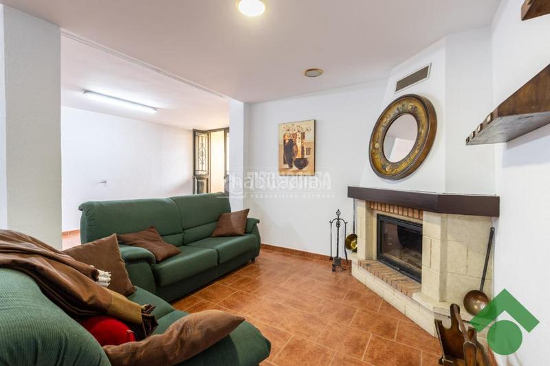 Foto f7b7cd83-c126-4aa3-83b7-5edb3365e1ba. Casa pareada casa en venta en Alfacar