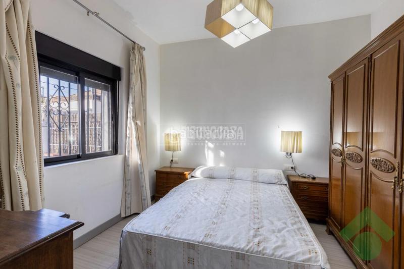 Foto 25a77d3a-c85f-43b4-8475-5b27706e9986. Casa aparellada a Alfacar