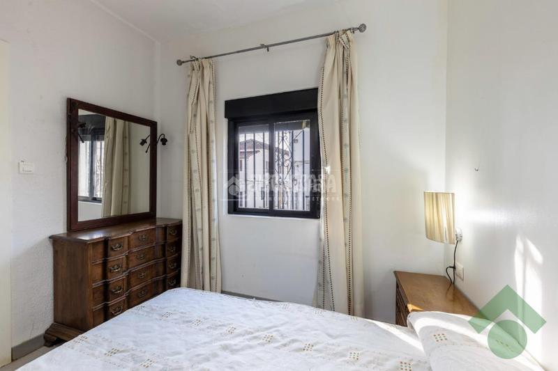 Foto df107270-2dfa-4eb7-a7bf-88f7d1921124. Casa aparellada a Alfacar