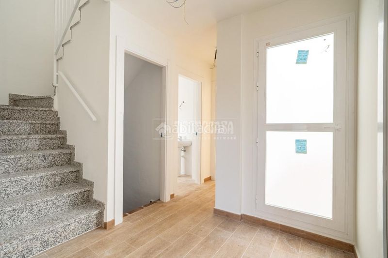 Foto 3cc3b579-d461-488a-953a-da2d719c54a8. Casa aparellada amb calefacció a Nívar