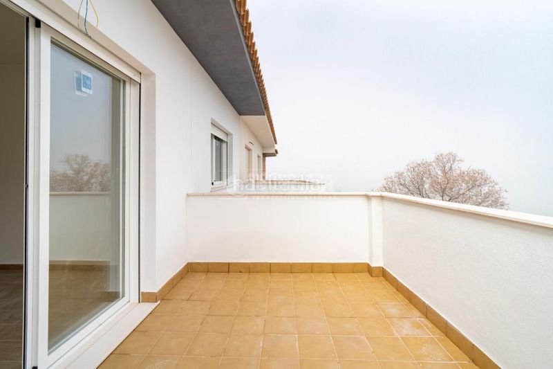 Foto 6981cc3e-c798-4704-966a-85b2ce2b95e0. Casa aparellada amb calefacció a Nívar