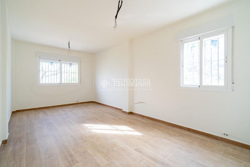 Foto 6e6050eb-62f0-4fff-a7c0-6f64725acded. Casa aparellada amb calefacció a Nívar