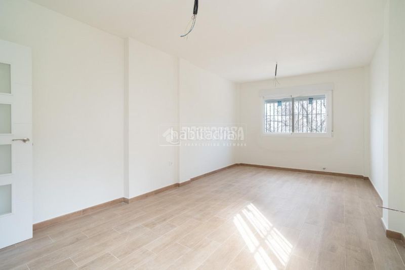 Foto bd6cea8b-6090-4794-a5b4-7aaebbdf721d. Casa aparellada amb calefacció a Nívar