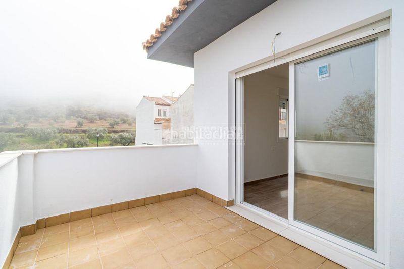 Foto da1929af-c53f-4021-b06f-e67c043b065a. Casa aparellada amb calefacció a Nívar