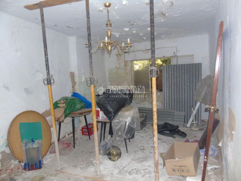 Foto b2cfb399-0507-409a-9ea2-2f2da0551f93. Casa aparellada a Pulianas