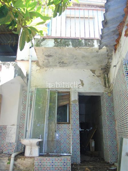 Foto bb13236f-efa8-41aa-804e-5ddc57eb4d10. Casa aparellada a Pulianas