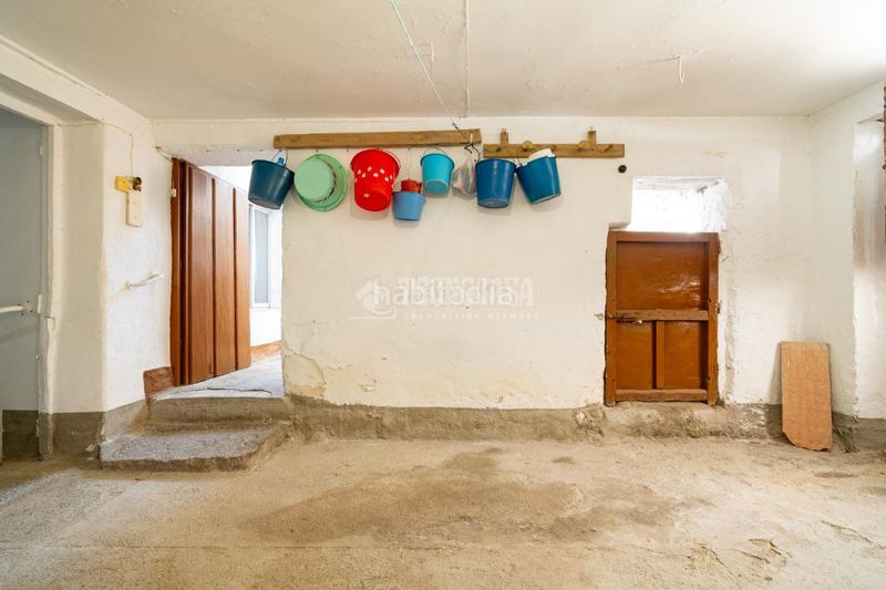 Foto 20f021f8-0086-44d7-84de-23e5a0d545fd. Casa aparellada a Beas de Granada