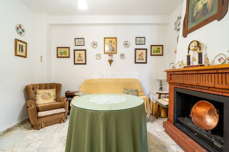 Foto 6cf827fa-6224-4e76-be12-7987b697354a. Casa aparellada a Beas de Granada