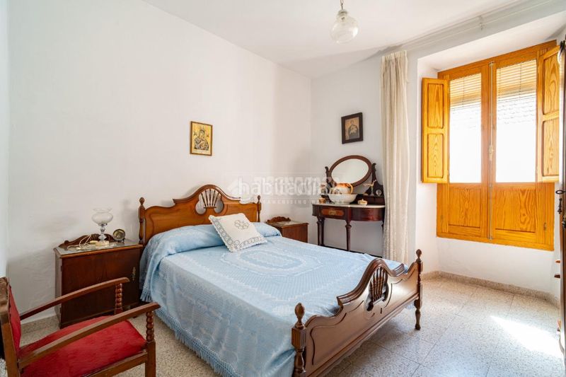 Foto 748254c9-263c-4336-8d83-a91a81358876. Casa aparellada a Beas de Granada