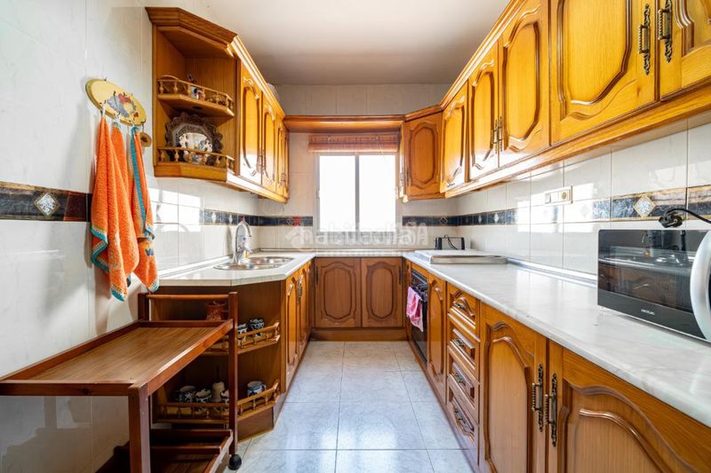 Foto 7b918d31-141f-43a1-bb7d-5c8ddd156f1e. Casa aparellada a Beas de Granada