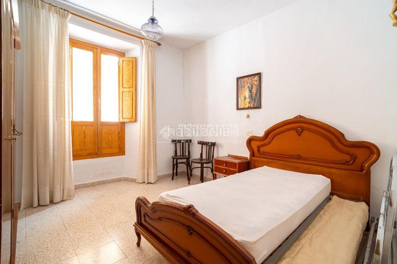 Foto c4601c2b-13b0-4484-9683-dc484ec4a225. Casa aparellada a Beas de Granada