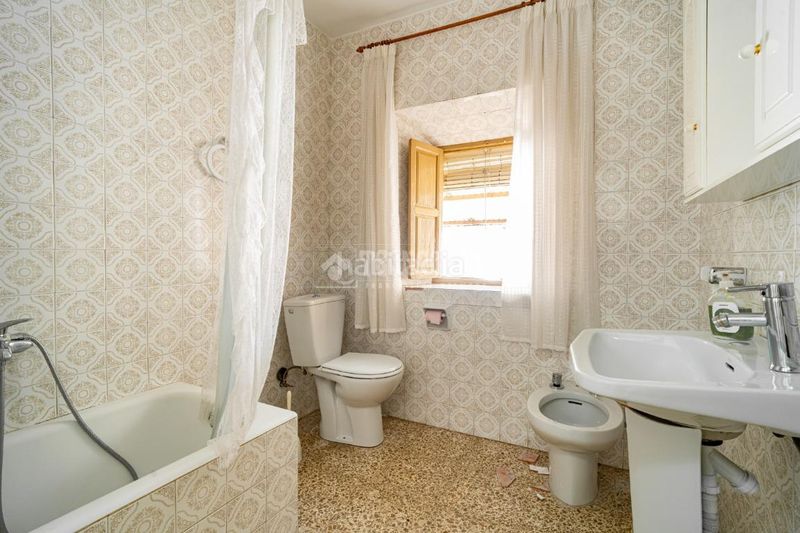 Foto e266e00c-eaff-41ad-99f4-4e91fd33da04. Casa aparellada a Beas de Granada