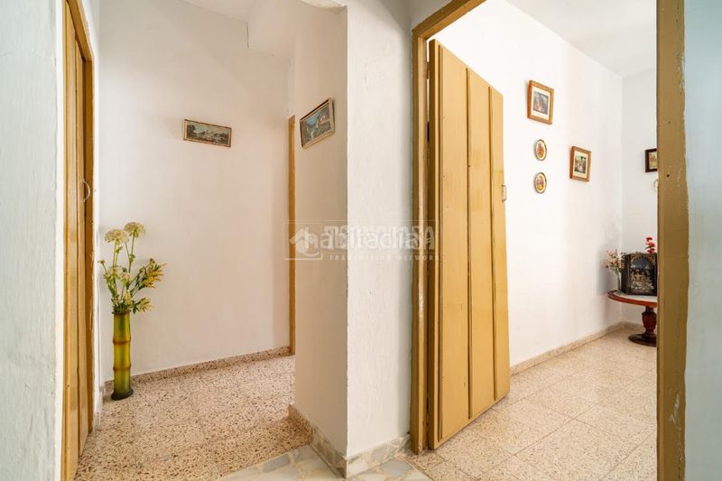 Foto e4b9ae4b-50d8-4a69-8ddd-fa9749ed8aa5. Casa aparellada a Beas de Granada