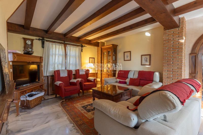Foto c5e88f26-541c-484e-8c10-a52699877722. Casa  en venta en Nívar