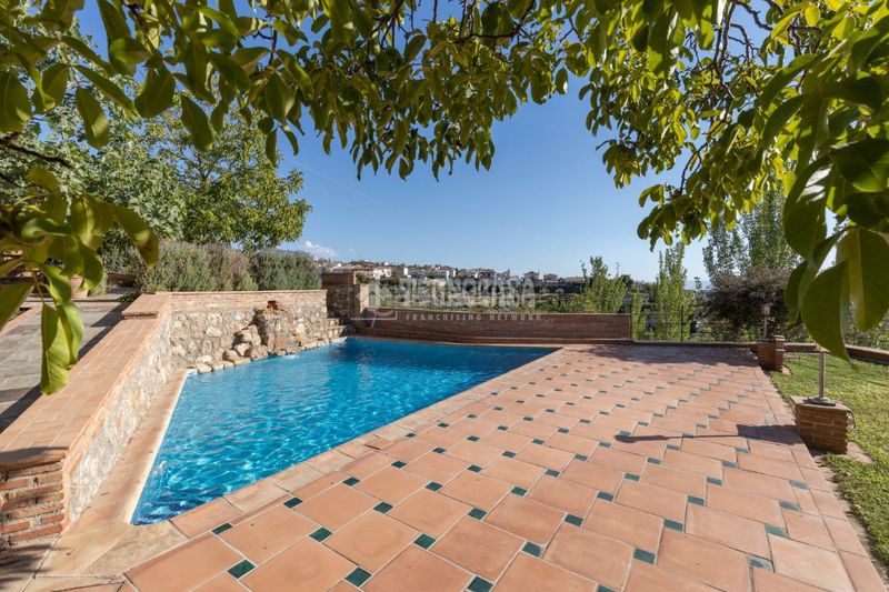 Foto fba3b49d-efd8-4755-aa5a-7e0e90cb52d0. Casa  en venta en Nívar