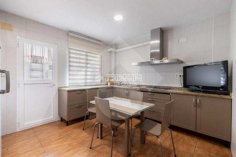 Foto 7375c7e9-2697-44cc-8dae-8b59c23141cb. Casa aparellada a Pulianas