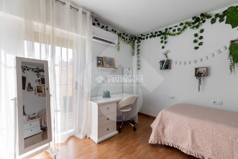 Foto c4ad385f-4bbe-4721-a0a7-d33bbe9e3a3a. Casa aparellada a Pulianas