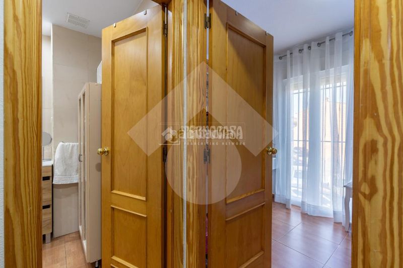 Foto e9d6199d-cb8e-4de6-9cb7-606a1bf4e591. Casa aparellada a Pulianas