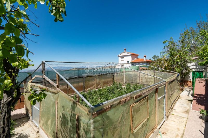 Foto c2b2ee9c-ccc9-4dae-84f2-fdb0264ce173. Casa  en venta en Alfacar