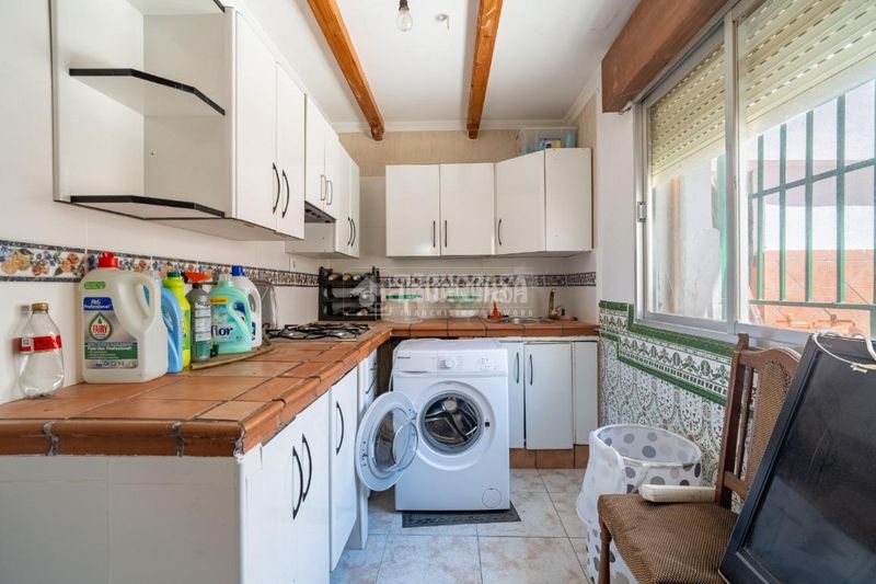 Foto d8f5d524-7aac-4451-b5fd-60f8c490f6f0. Casa  en venta en Alfacar