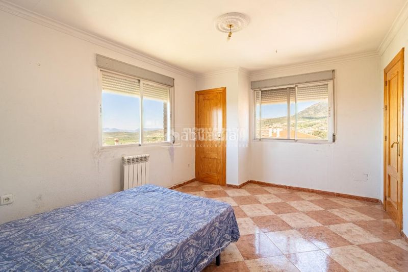 Foto d97ba8d2-a9bb-42a9-8bce-44b196203cb8. Casa  en venta en Alfacar