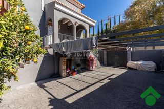 Casa aparellada a Jun. Casa en venta en jun