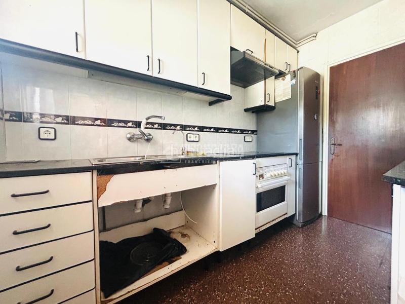 Foto 70ccd7dc-1050-4771-a3fe-4956a0925be9. Piso  en venta en Lloreda Badalona