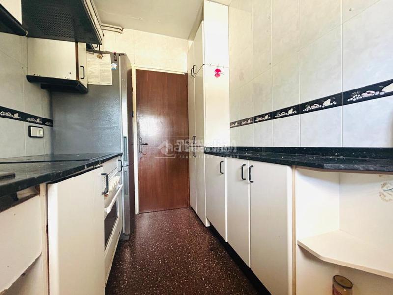 Foto 97520642-1641-4870-b21c-42b043686456. Piso  en venta en Lloreda Badalona