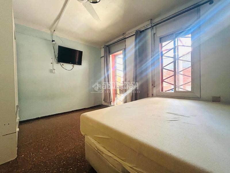 Foto c07d40c3-7f80-4d34-8ec1-11d00031e69b. Piso  en venta en Lloreda Badalona