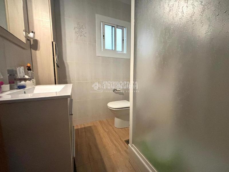 Foto 76bb159a-0d7d-4cfe-b151-6773e8cd3f2a. Piso  en venta en Sant Crist Badalona