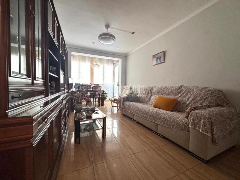 Foto d07031c3-037a-4e18-8b07-6f19aea9f43b. Piso  en venta en Sant Crist Badalona