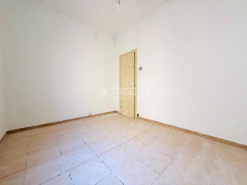 Foto 372cca5d-98c5-401e-aaf6-de794d5c2775. Piso  en venta en Sant Crist Badalona