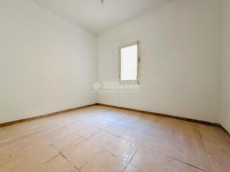 Foto ada9e417-9d47-4e3e-9aad-f65d9ff8e90b. Piso  en venta en Sant Crist Badalona