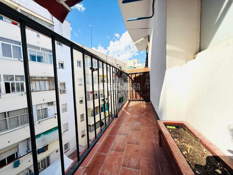 Foto da47cd2f-3ba4-4f62-ae74-36585a4c4691. Piso  en venta en Sant Crist Badalona