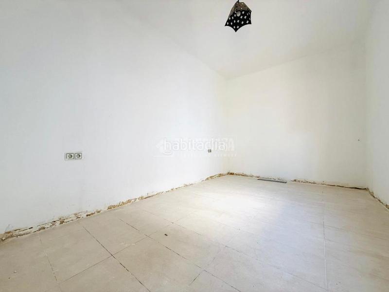 Foto eb2f74cf-362a-41d8-b5ff-31bbc7b18b55. Piso  en venta en Sant Crist Badalona