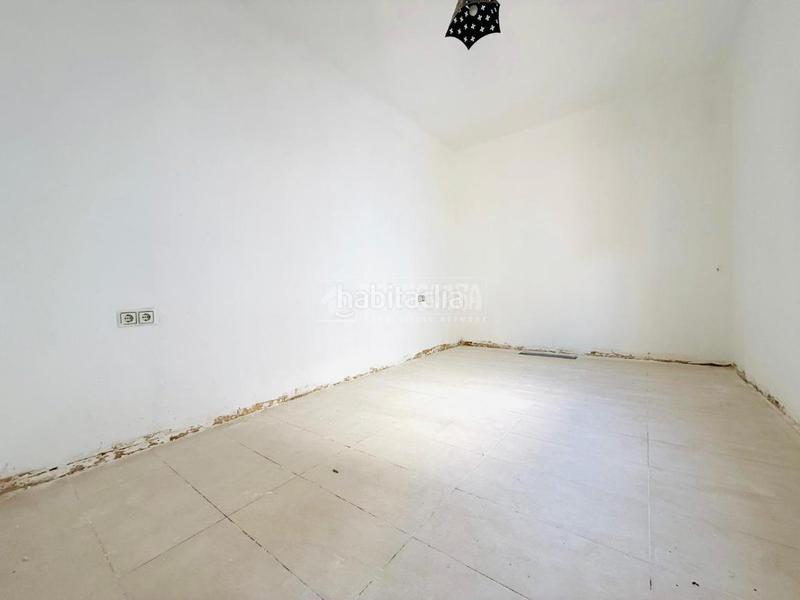 Foto ee5f2817-6408-4cfa-aaf1-4b30aae77fee. Piso  en venta en Sant Crist Badalona