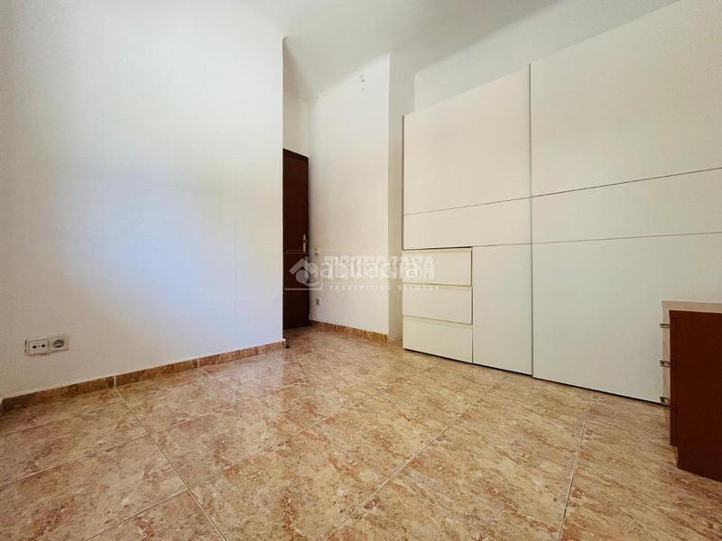 Foto b5167a20-4c9d-493e-ae59-14d3a7c1909e. Piso  en venta en Sant Crist Badalona