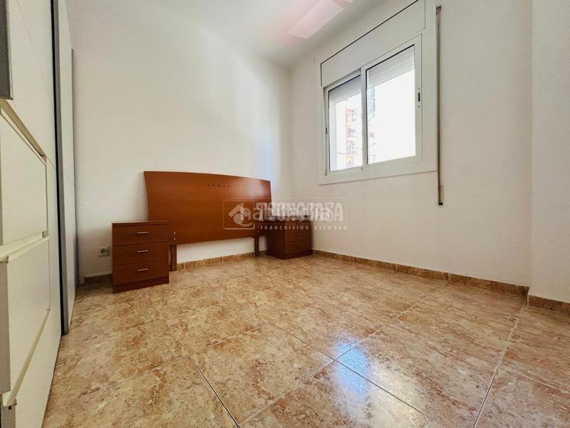 Foto f5ce36a6-b279-49da-8dae-1d0fa9e7f55e. Piso  en venta en Sant Crist Badalona