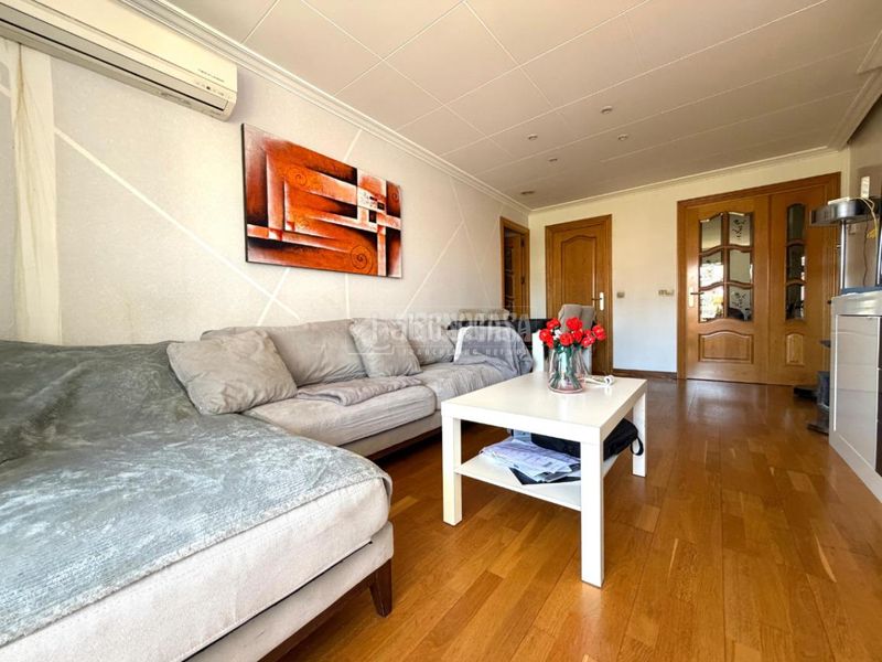 Foto 4d3f8eb3-dcd8-474f-aaa8-2c7653e01d6f. Pis a Lloreda Badalona