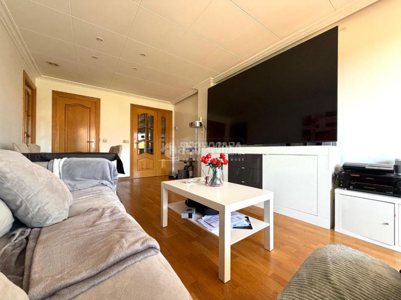 Foto 8a0b9d34-30e6-4055-ac0f-2eaeb27d72b8. Pis a Lloreda Badalona