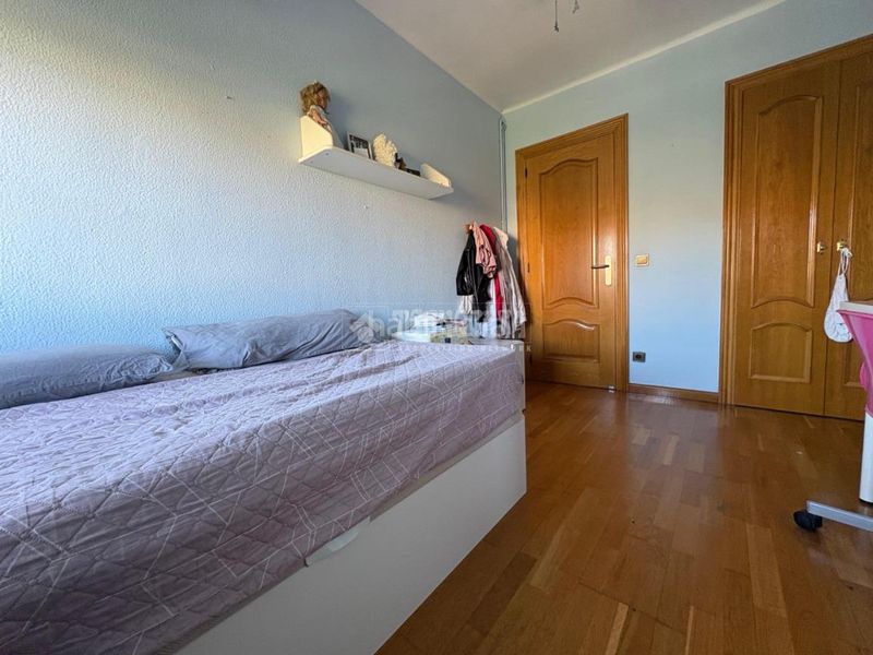 Foto c58e43ef-675b-4b71-a073-077f0fb8a01b. Pis a Lloreda Badalona