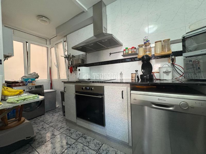 Foto f0b2bd37-3c9d-4436-a0d3-a2dc53d464d8. Pis a Lloreda Badalona