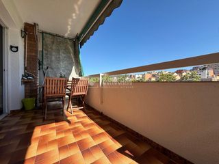 Pis a Lloreda. Piso en venta en badalona