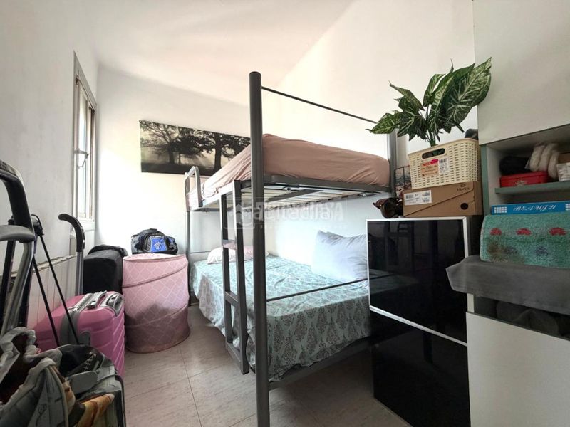 Foto 3f09b3de-7d66-4da2-a090-82acb0ddff90. Piso  en venta en Sant Crist Badalona