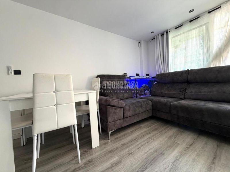 Foto 14a087c7-ef19-4712-bf94-7f642368e53b. Pis amb calefacció a Lloreda Badalona