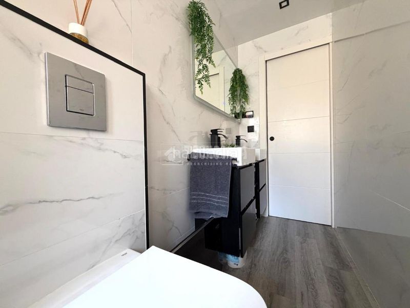 Foto 2e17f529-1f43-4304-9a5f-5491f4c4cbe0. Pis amb calefacció a Lloreda Badalona