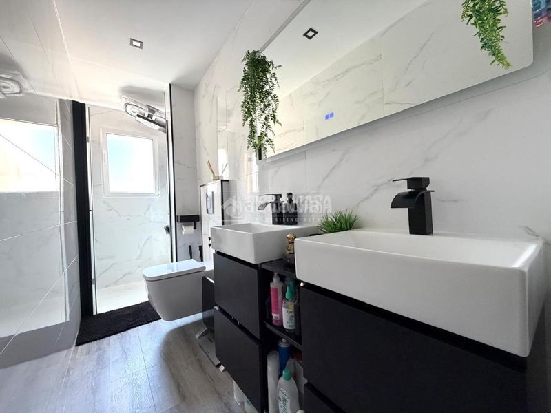 Foto 938549a4-835b-4aa4-834d-f885f6552f45. Pis amb calefacció a Lloreda Badalona