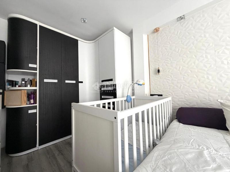 Foto e3f65c8e-c56f-49ca-9a70-bf434a734bc8. Pis amb calefacció a Lloreda Badalona